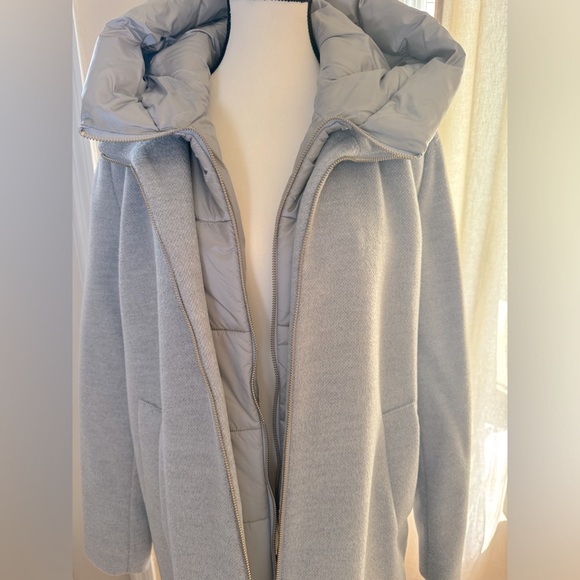 Jacket Transformer - Picture 3 of 11